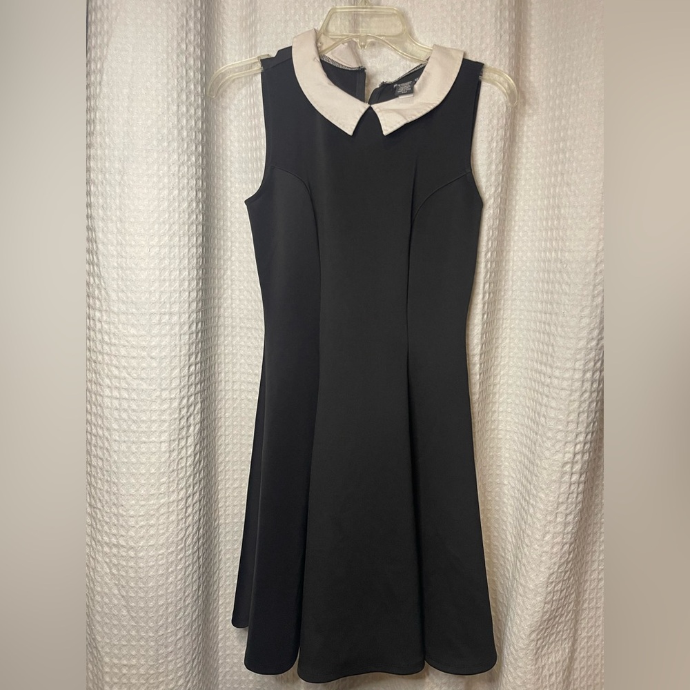 Hot Topic Black Dress with Cream Collar